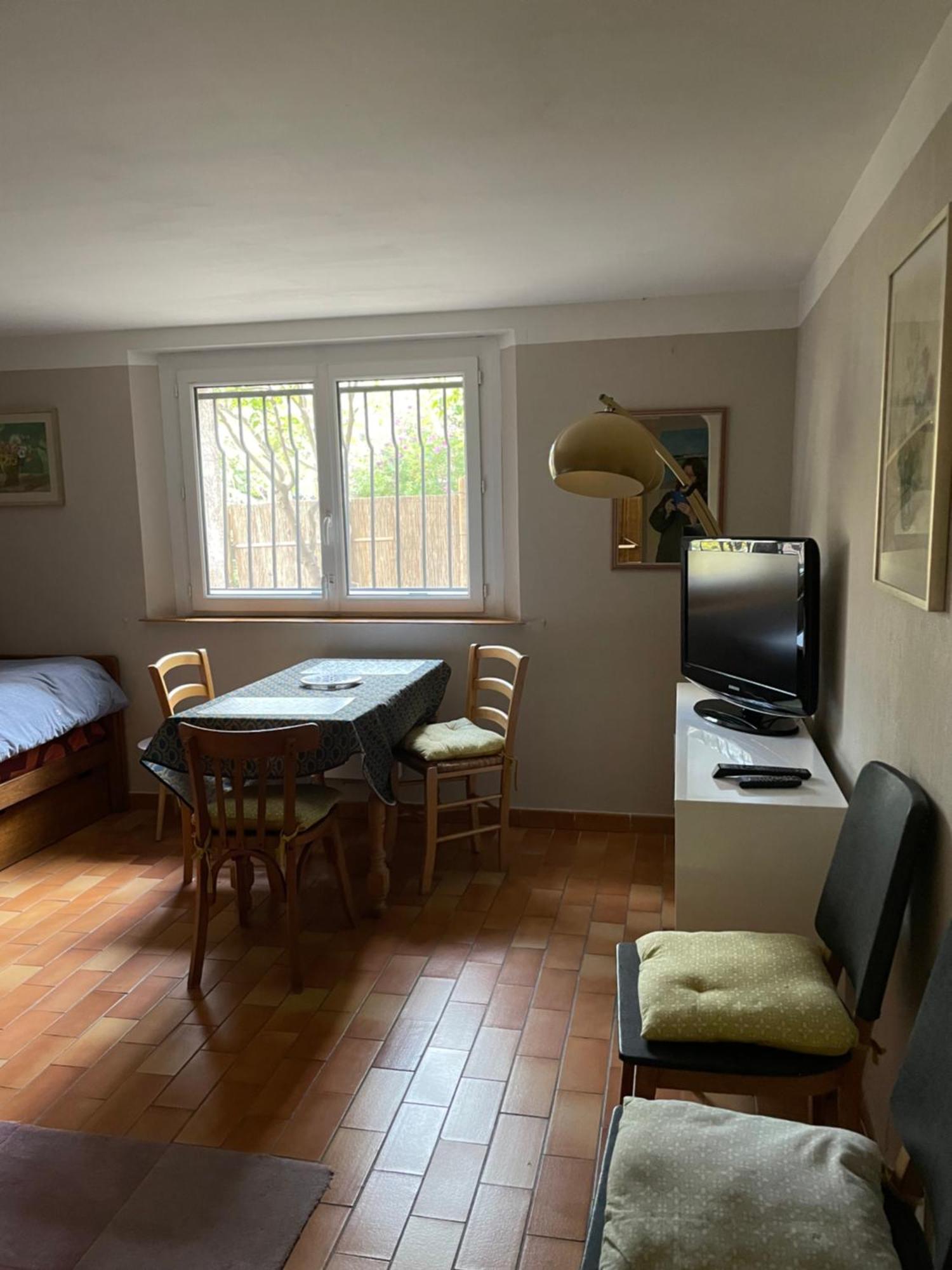 2 Appartements Calmes Fréjus Eksteriør billede