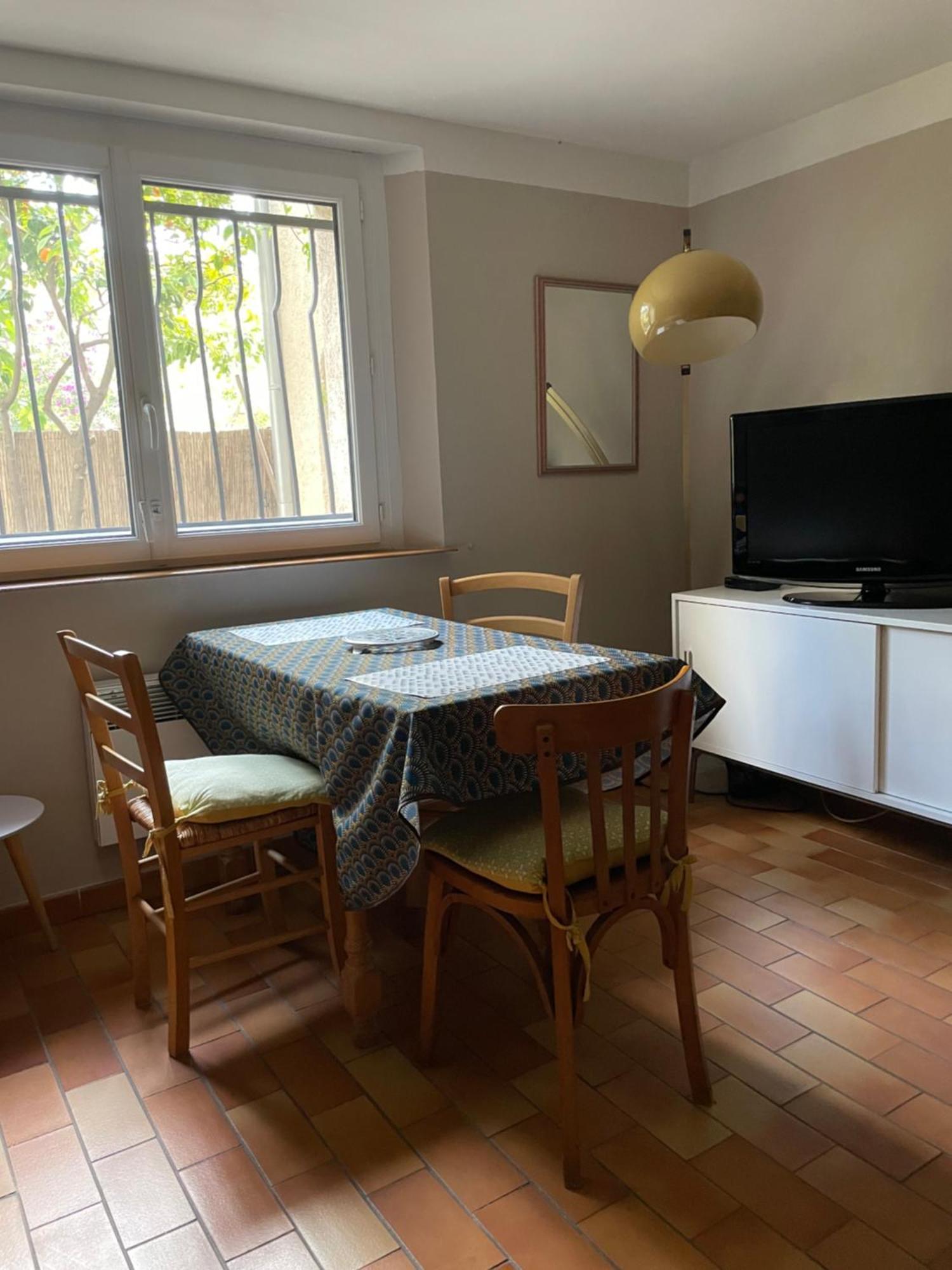 2 Appartements Calmes Fréjus Eksteriør billede